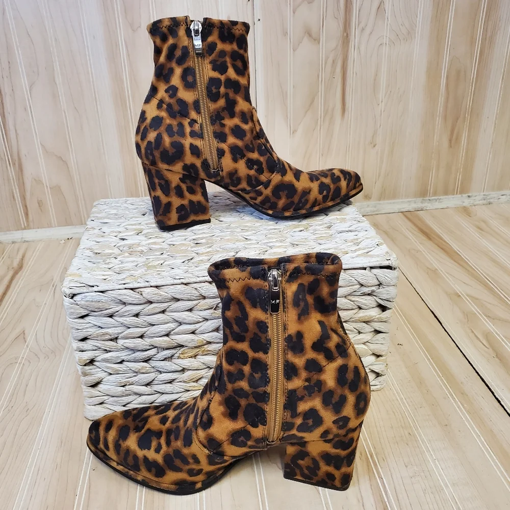 Marc‎ Fisher Leave 2 Cheetah Ankle Bootie Boho Party Block Heel Size 7 Retro 90s